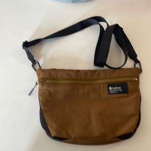 Lulu crossbody *used*